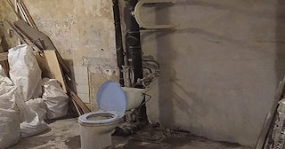 Демонтаж сантехкабины в панельном доме - цена от 1034 рублей | Сварной-Вли